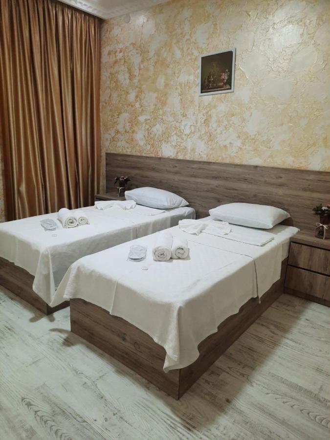 Inaisi Hotel Kutaisi Eksteriør billede